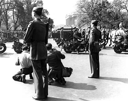 roosevelt-funeral_r72