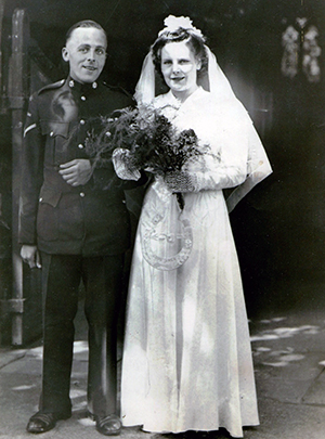 Sydney-Swingler_Joan-Saxton__r72