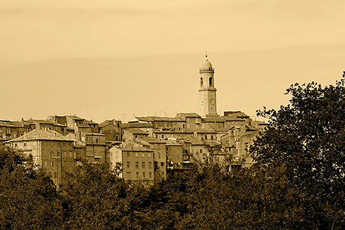Petritoli-Marche-wikimedia-r72